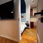 Downtown Oasis-city Center And Quiet, Self Check Appartement *
