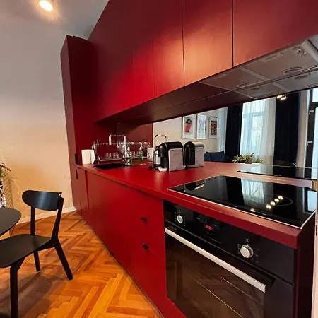 Downtown Oasis-city Center And Quiet, Self Check Appartement *