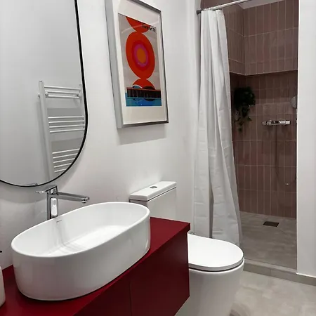 Downtown Oasis-city Center Apartment